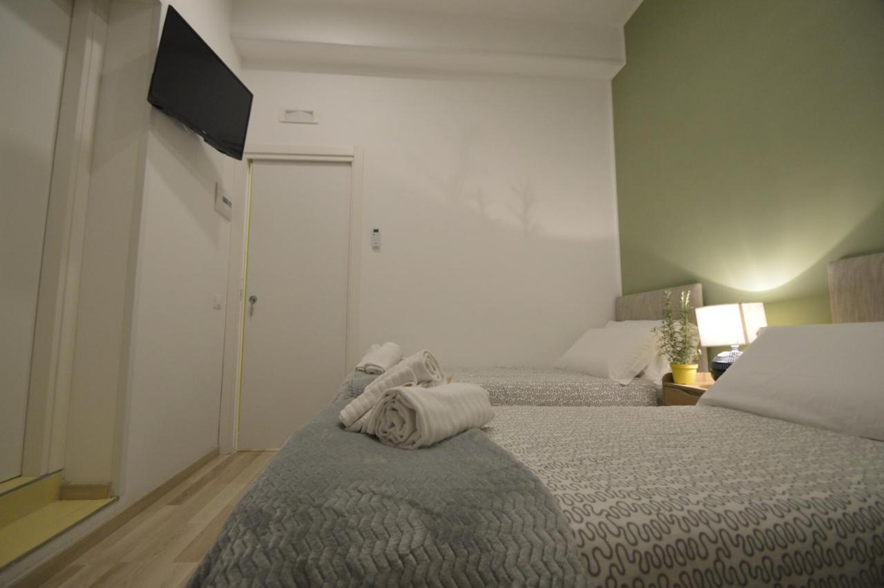 ナポリ Just Sleep Bed & Breakfast エクステリア 写真
