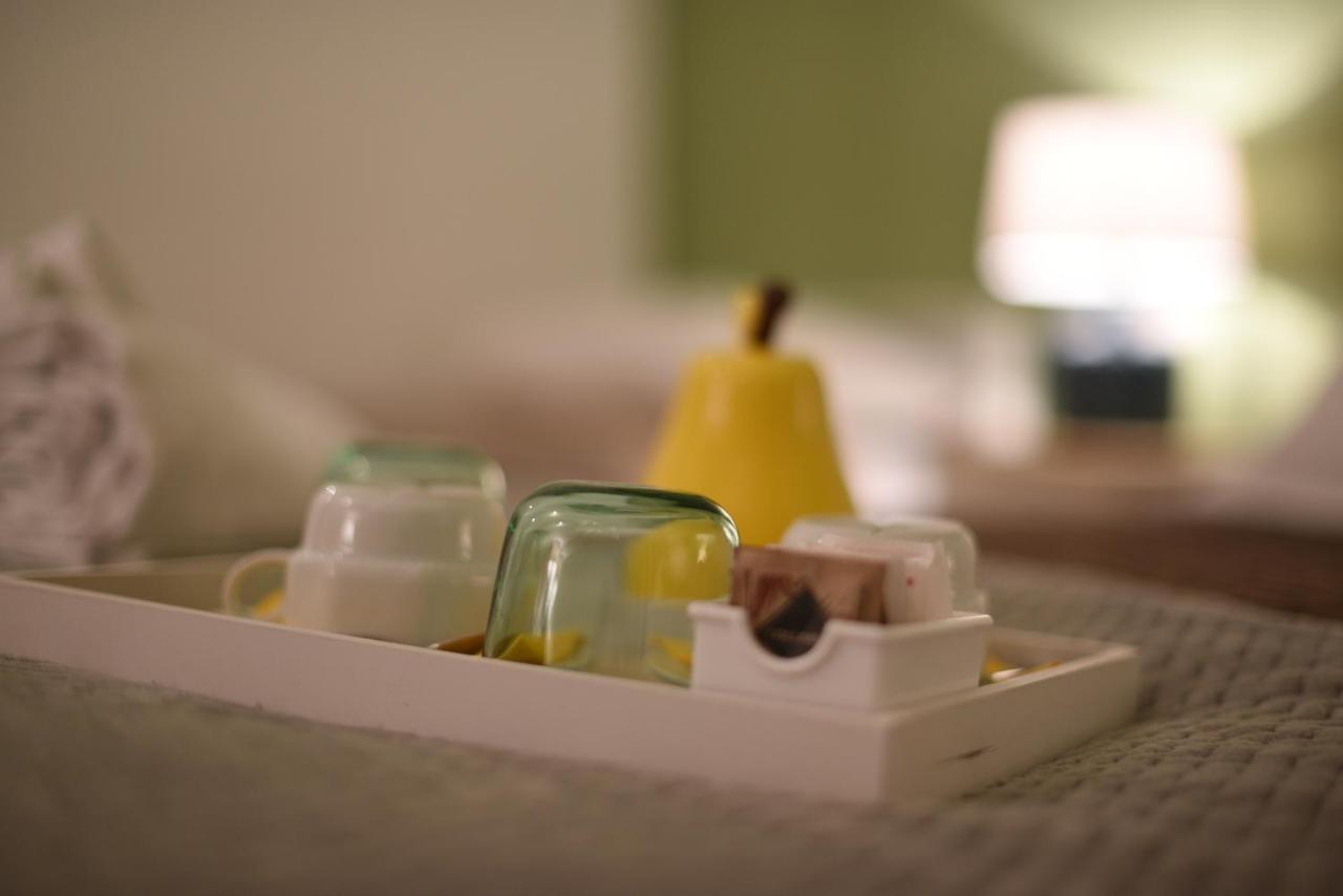 ナポリ Just Sleep Bed & Breakfast エクステリア 写真